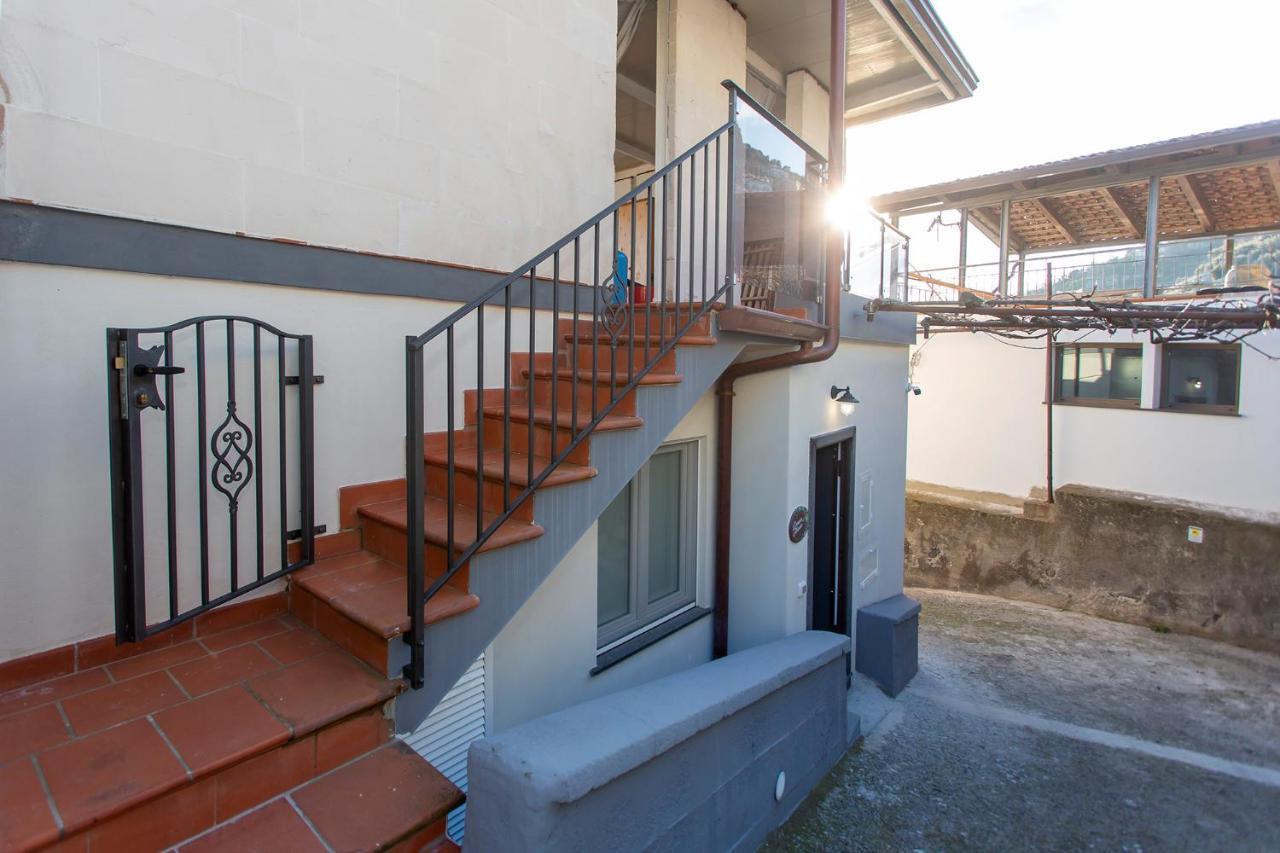 Domus Teresia - Amalfi Coast Appartement Furore Buitenkant foto